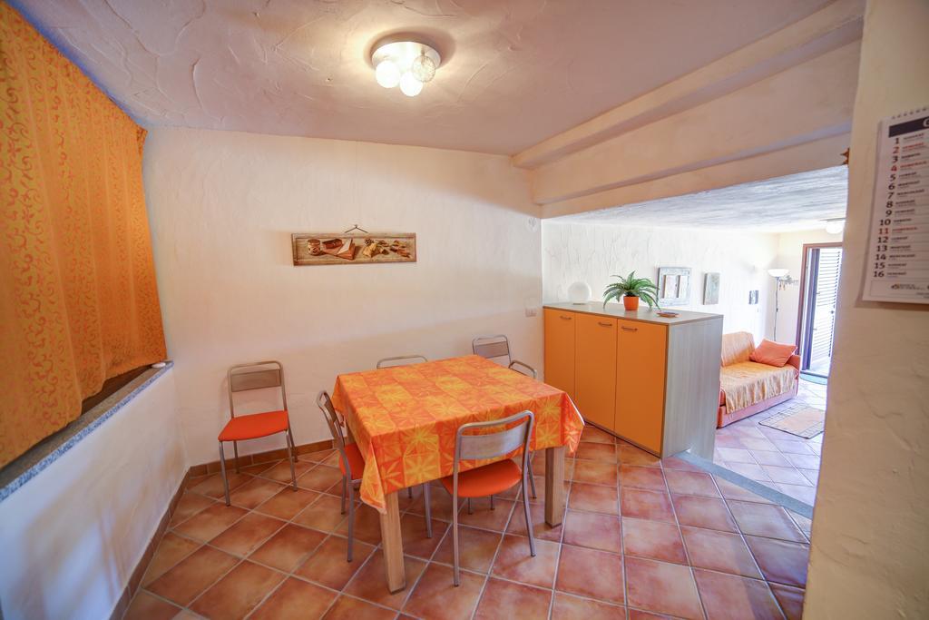 Delia Apartments San Teodoro  Exteriör bild