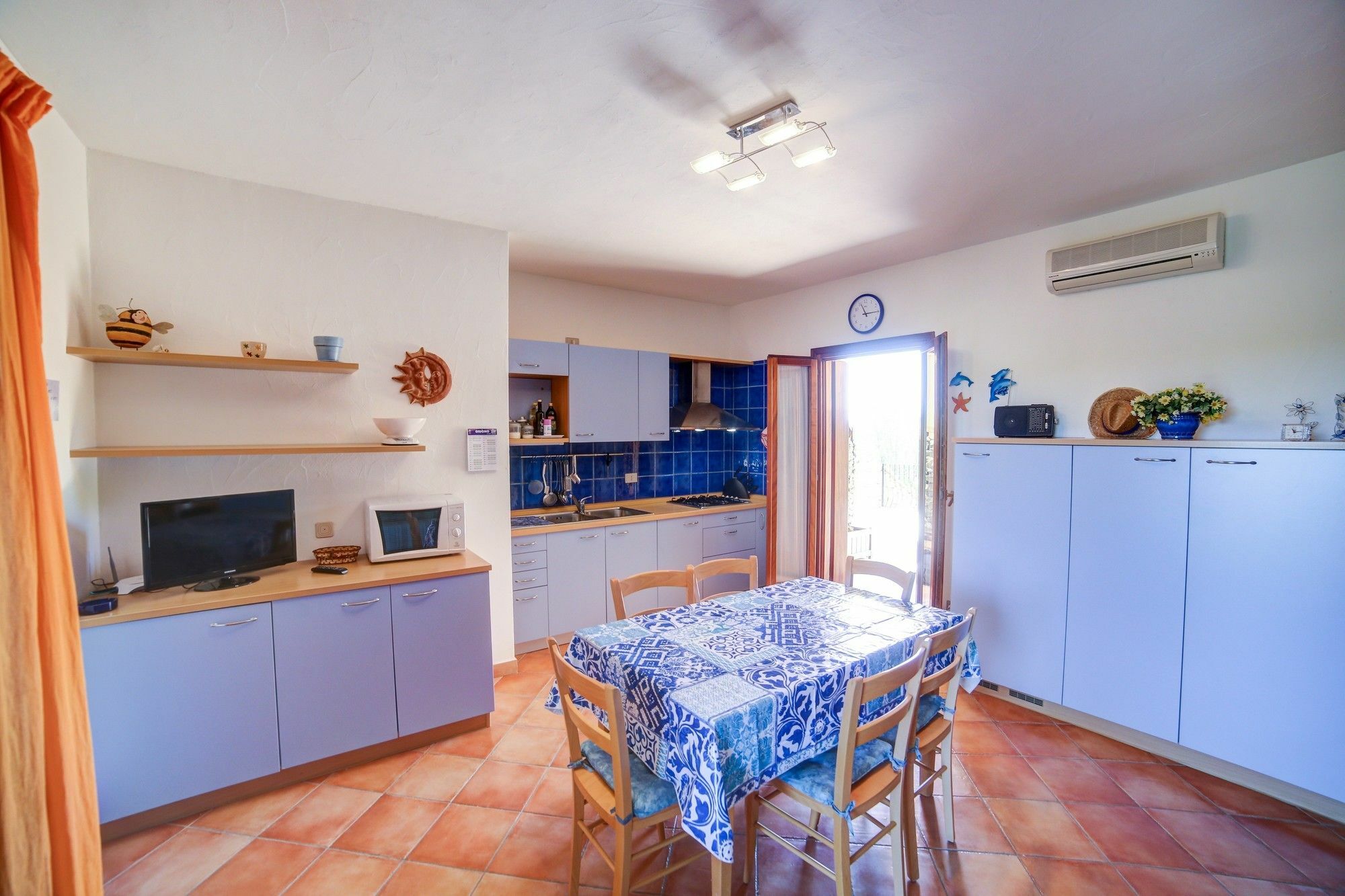 Delia Apartments San Teodoro  Exteriör bild